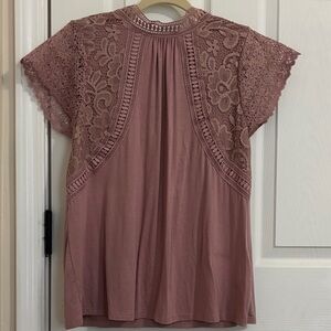 Cable & Gauge Mauve Lace Blouse